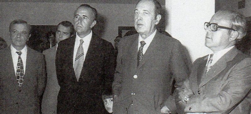 Inauguració de la sucursal de Terrassa (1972). D'esquerra a dreta: Joan Corominas, Francesc Monràs i Joan Oliu.