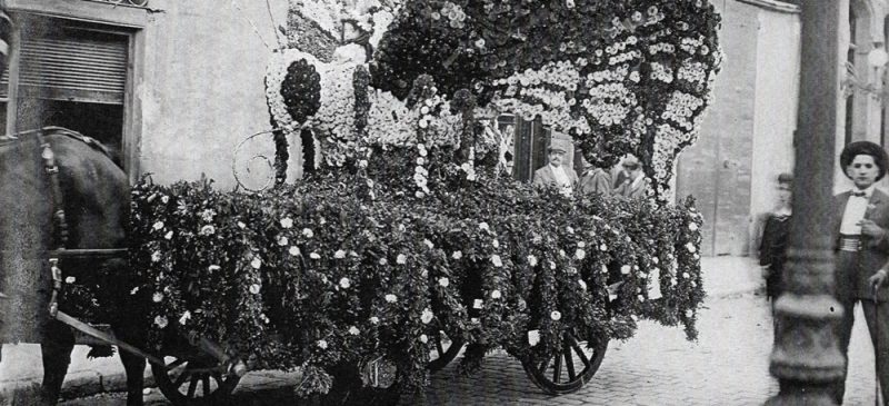 Carrossa del Centre Industrial a la batalla de flors a la Festa Major de 1907. Autor: Antonio Soldevilla/AHS.