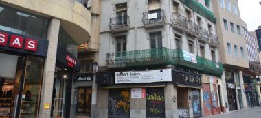 Edifici Passeig de la Plaça Major