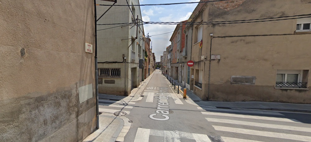 Foto portada: la cantonada entre el carrer de Portugal i l'Espirall. Autor: Google Street View.