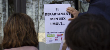 Foto portada: un moment de la protesta dels sindicats. Autor: M.Centella.