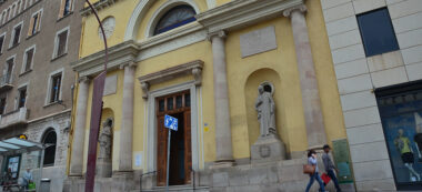 Foto portada: façana de l’església del Cor de Maria. Autor: David B.