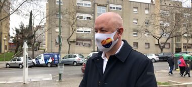 Foto portada: Joan García, al barri dels Merinals. Autora: Júlia Ramon.