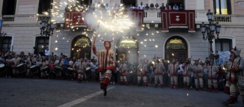 Foto portada: els Versots de Festa Major, l'any 2019. Autor: David B.