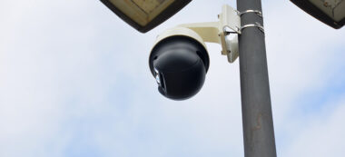 Càmera de videovigilància a la plaça Picasso. Autor: David B.