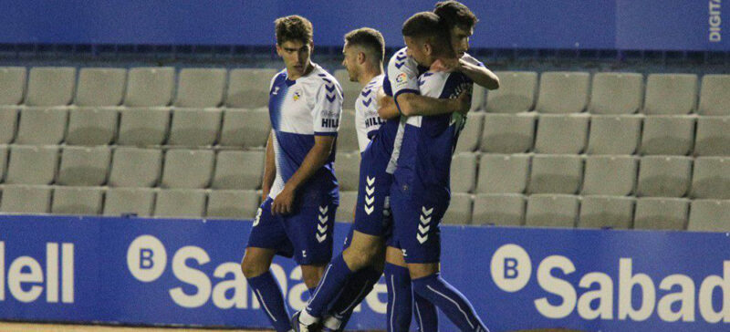 L'equip celebrant el gol de Jaime contra el Mallorca. Autor: CES.