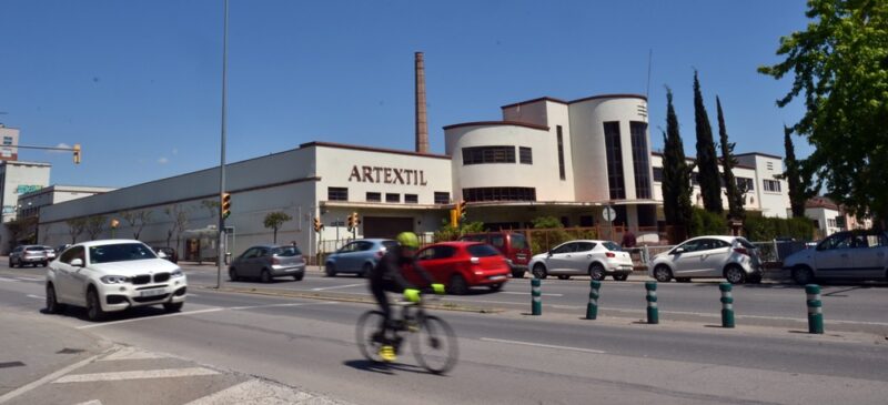 La fàbrica Artextil, a la Gran Via. Autor: J.d.A. 