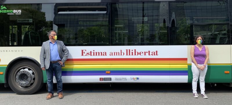 Autobus TUS per la campanya Ventilem els armaris. Autora: Júlia Ramon