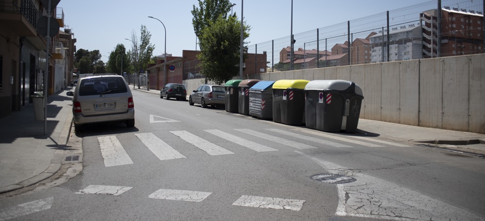 Foto portada: el carrer del Caucas, a la Plana del Pintor. Autora: Alba Garcia.