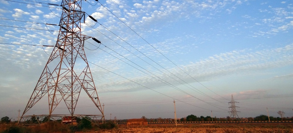 Foto portada: una torre elèctrica. Autor: cedida.