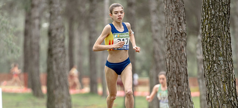 L'atleta Carla Domímguez, camp a través. Autor: cedida