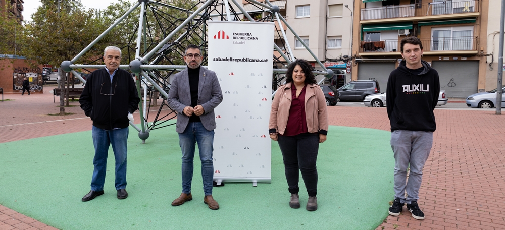 ERC en la presentació de la moció a la plaça de la Llibertat. Autor: Gemma Vives