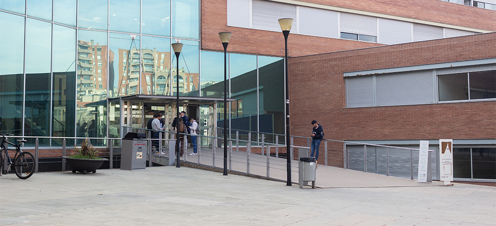 Foto portada: el campus de la UAB a Sabadell, al barri de Covadonga. Autora: Gemma Vives.