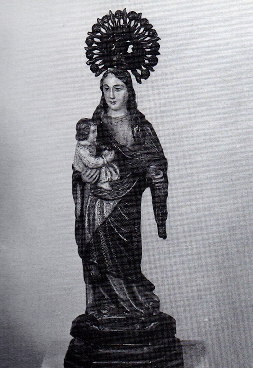 Imatge de la Verge que es diu va trobar-se als voltants de l'església de Sant Pau de Riu-sec, actualment a la parròquia de la Puríssima Concepció.
