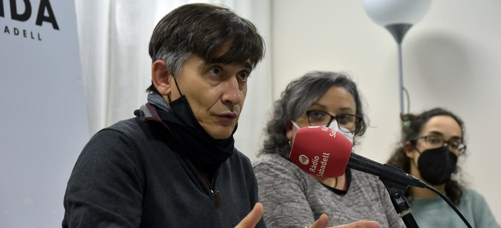 Foto portada: els regidors de la Crida Lluis Perarnau, Nani Valero i Anna Lara. Autor: David Chao.