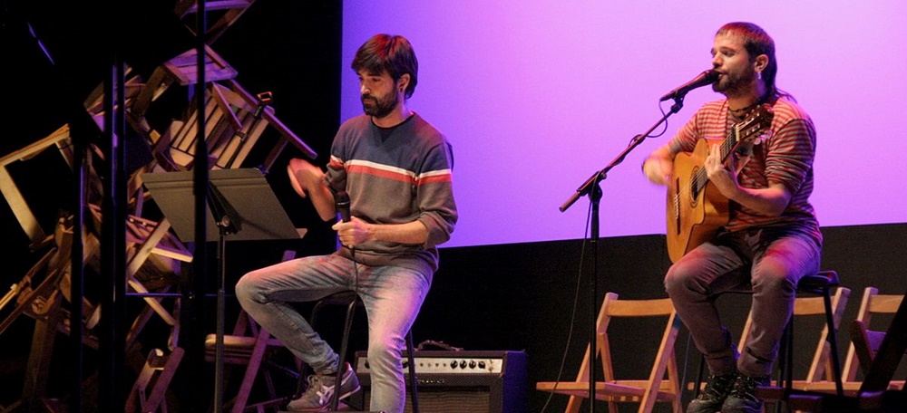 Moment d'un concert de Cesk Freixas & Roc Casagran. Autor: cedida.