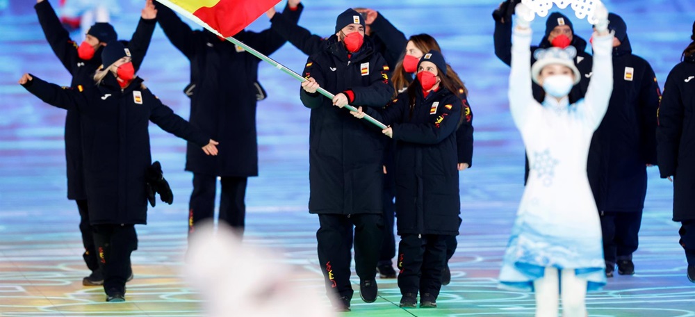 Foto portada: Ander Mirambell i Queralt Castellet, abanderats d'Espanya als Jocs de Pequín 2022. Autor: @COE