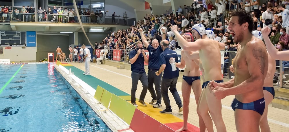 Foto portada: un moment del CN Sabadell - CN Barcelona de la semifinal de l'Eurocup 21-22. Autor: David Chao.