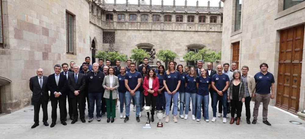 Recepció de la secció de waterpolo del CN Sabadell a la Generalitat. Autor CNS Twitter