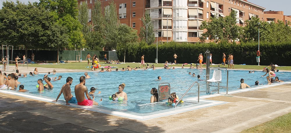 La piscina de Campoamor, el 16 de juny de 2022. Autora: Lucía Marín.