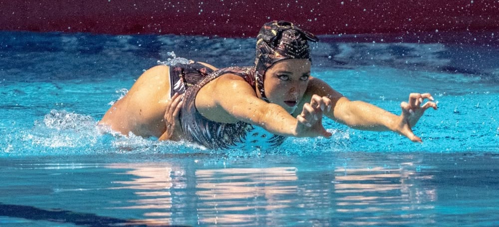 Emma Garcia fent de gata a la final de Budapest