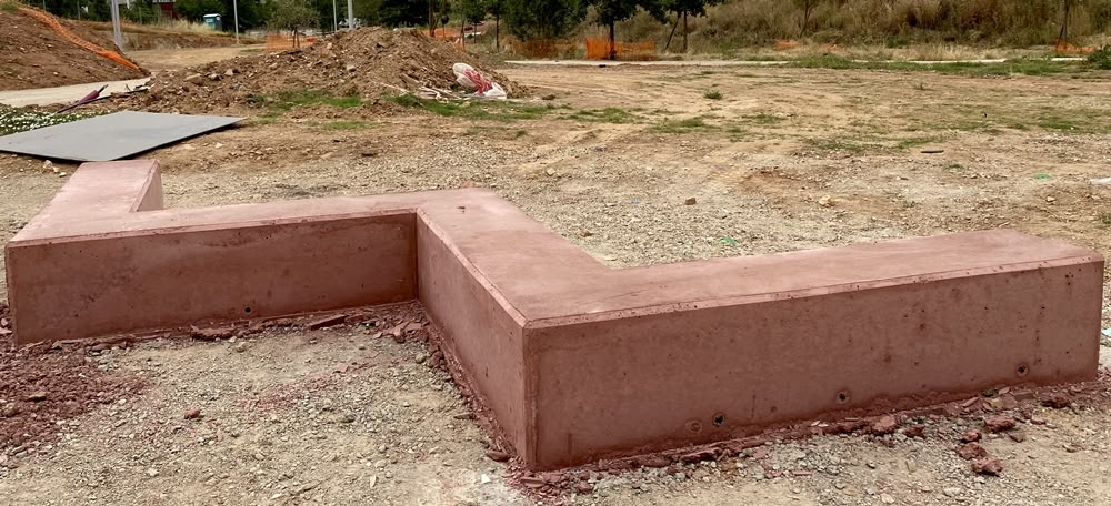 Un dels bancs que tindrà el nou Parc del Nord. Autora: J. Ramon