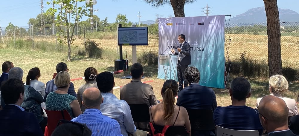 Xavier Flores, secretari general d'Infraestructures, a la presentació del principi d'acord pel tram Sabadell-Terrassa. Autora: J. Ramon