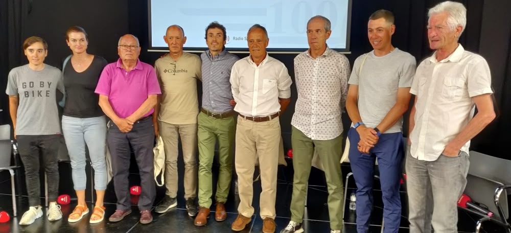 Foto de familia amb els participants del col.loqui del Centenari de la UC Sabadell. Autor: J.Sánchez