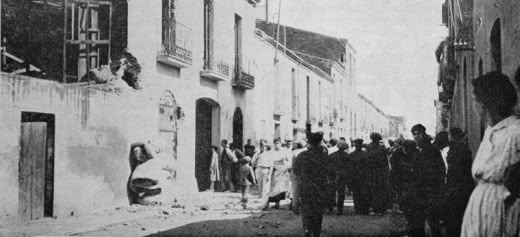 Destrosses a l'Obrera després de la Vaga General Revolucionària.