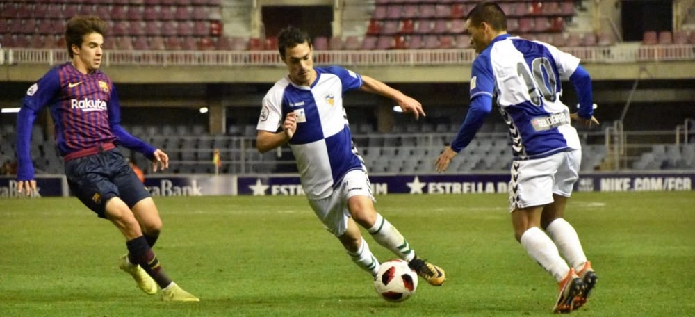 Josu Ozkoidi contra Riqui Puig. Autor: CES