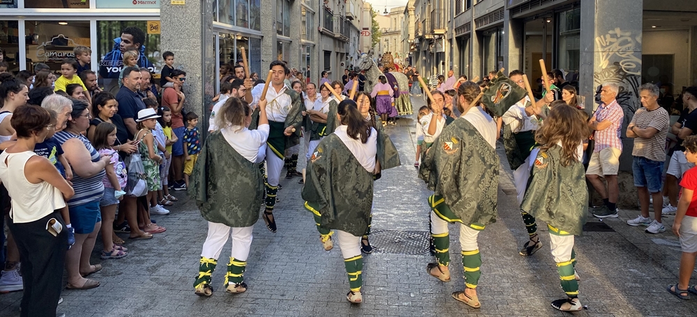 Els Bastoners de Sabadell al Seguici Festiu de Festa Major. Autora: J. Ramon