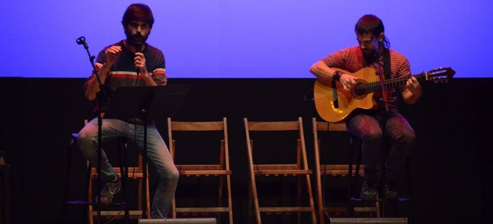 Roc Casagran i Cesc Freixas en l'homenatge a Joan Oliver, l'any 2016 a La Faràndula. Autor: David B.