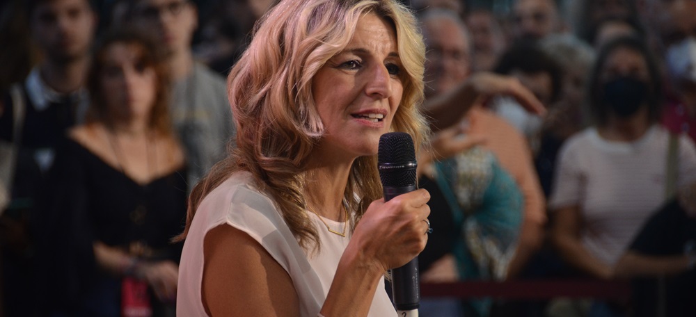 Foto portada: la vicepresidenta del govern espanyol Yolanda Díaz, a Fira Sabadell. Autor: David B.