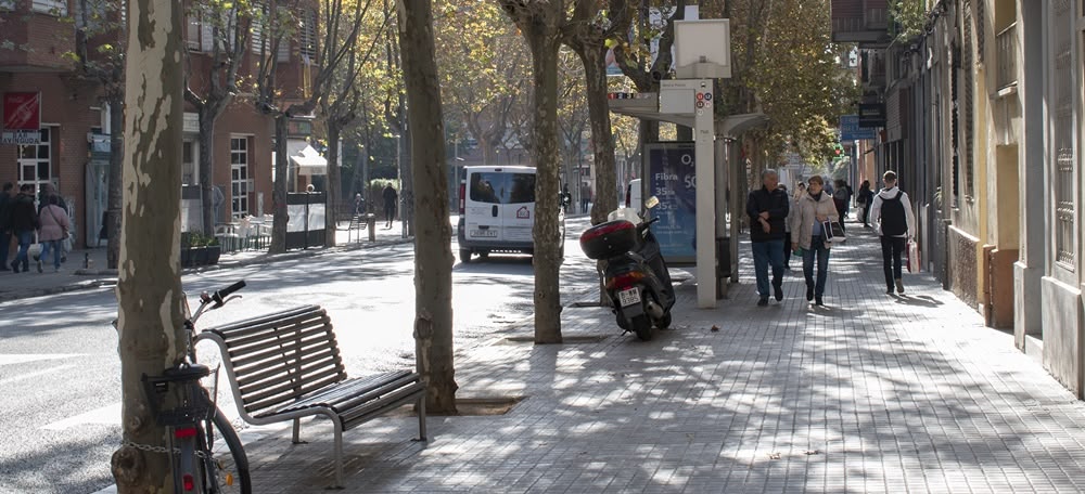 Foto portada: fanals a l'avinguda de Barberà. Autor: Izan Vizuete.