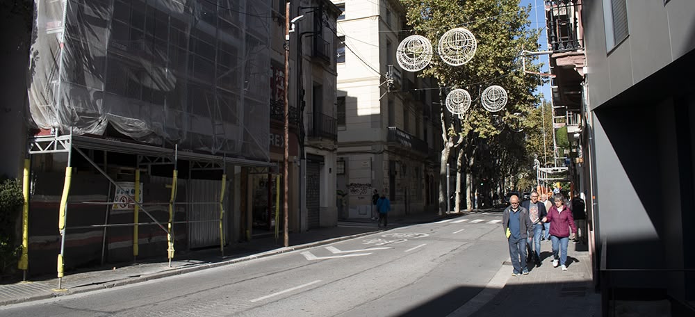 Foto portada: la Via Massagué, al novembre de 2022. Autor: Izan Vizuete.