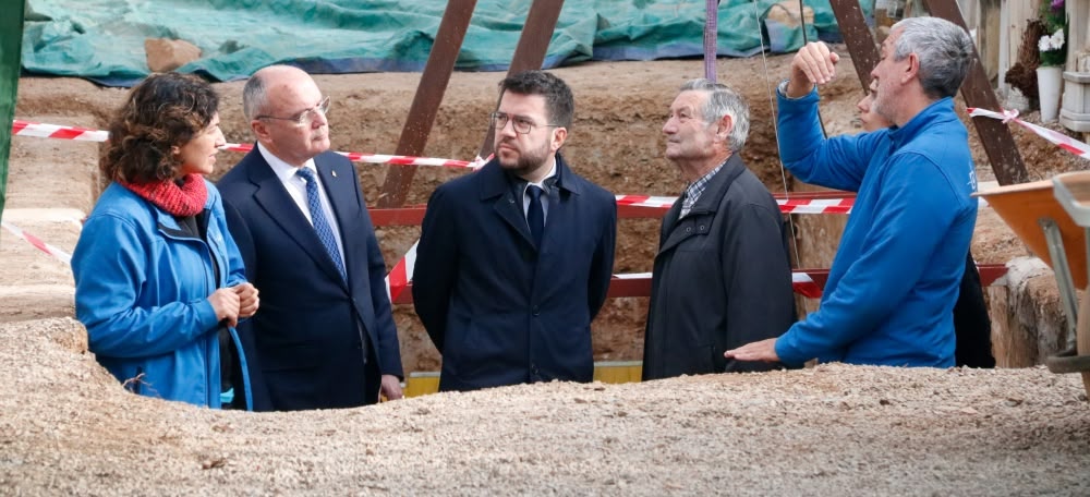 Foto portada: el president de la Generalitat, Pere Aragonès, i Antonio Martos, germà de Cipriano. Autor: ACN.