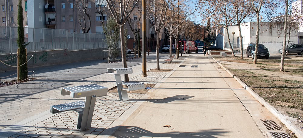 Obres al carrer de Concha Espina, entre l'institut Ribot i Serra i el CAP Sud. Autor: Izan Vizuete.