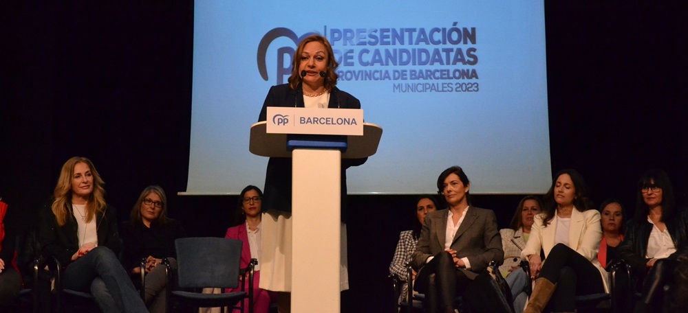Foto portada: la candidata del PP a l'alcaldia, Cuca Santos, el passat dissabte. Autor: J.d.A.