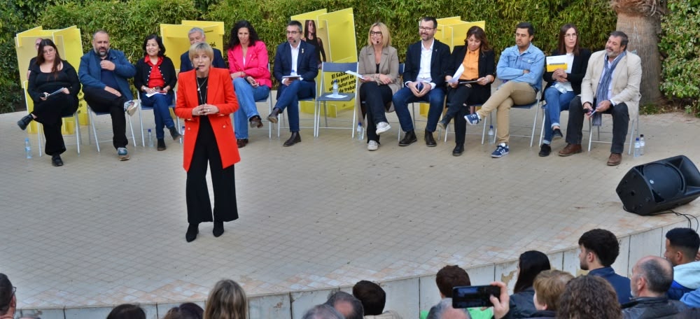 Foto portada: Forcadell i la resta de candidats d'ERC en primeres posicions, amb Gabriel Fernàndez com alcaldable. Autor: J.d.A.