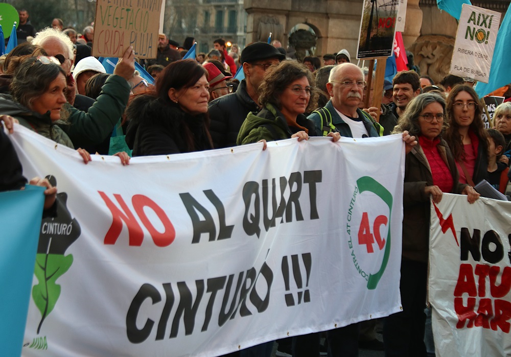 Manifestació contra els macroprojectes, entre ells, la B-40 entre Terrassa, Sabadell i Castellar, el 4 de març de 2023. Autor: ACN.