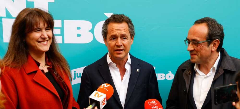Lluís Matas, amb Laura Borràs i Josep Rull a la presentació de la candidatura de Junts. Autor: David Jiménez.