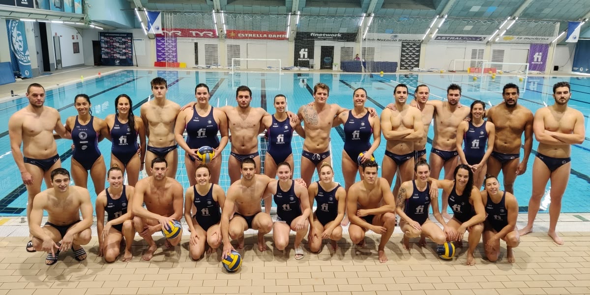 Els dos equips de waterpolo del CN Sabadell. Autor: J.Sánchez