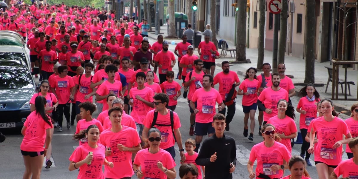 Participants a la sisena Cursa Sabadell Corre pels Nens i les Nenes. Autor: Críspulo Díaz.