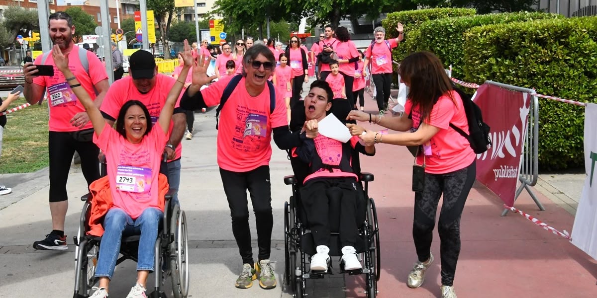 Participants a la sisena Cursa Sabadell Corre pels Nens i les Nenes. Autor: Críspulo Díaz.