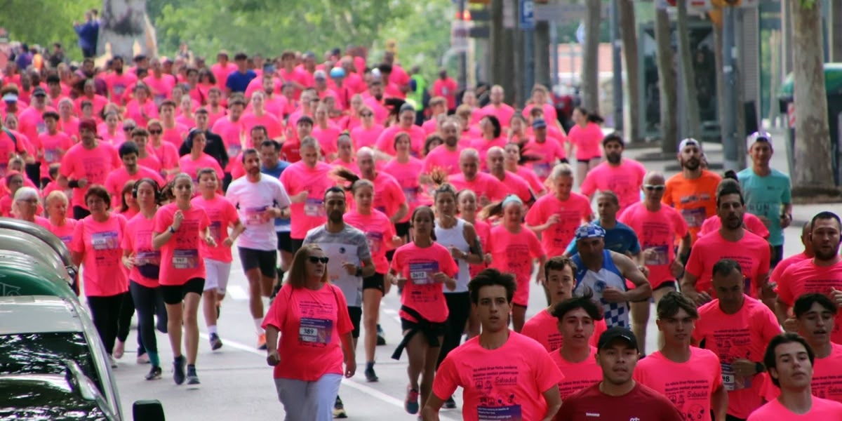 Participants a la sisena Cursa Sabadell Corre pels Nens i les Nenes. Autor: Críspulo Díaz.