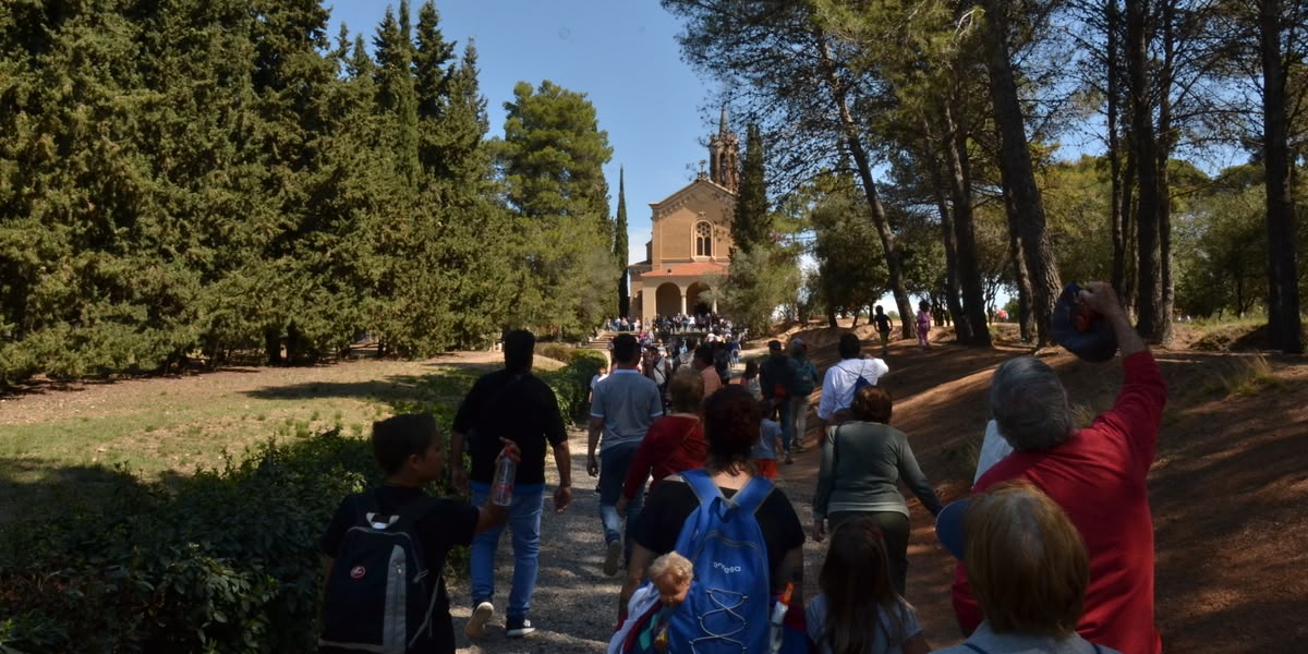 La cultura popular recupera els orígens de la Salut per convertir-la en la ‘festa major petita’