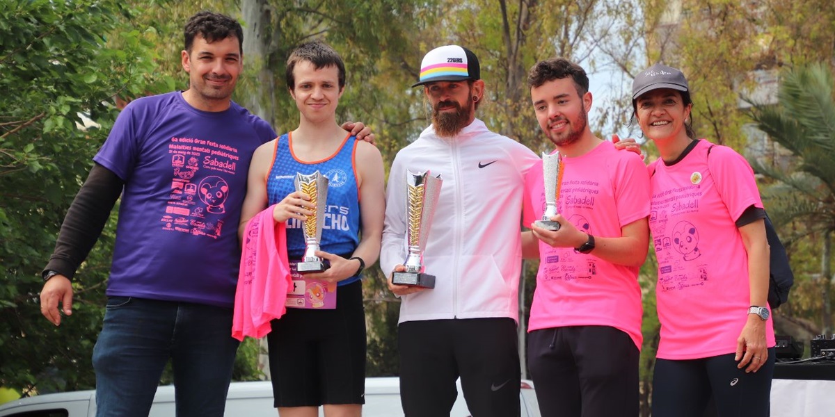 Guanyadors de la categoria masculina de la sisena Cursa Sabadell Corre pels Nens i les Nenes. Autor: Críspulo Díaz.