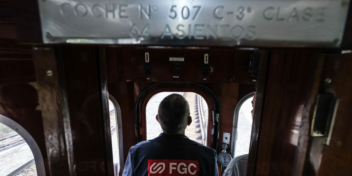 Interior de la locomotora. Autor: FGC.