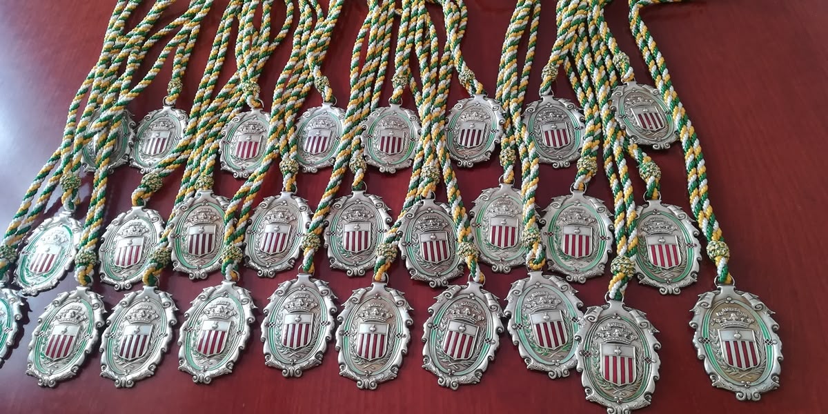 Les medalles dels regidors. Autor: Ajuntament.