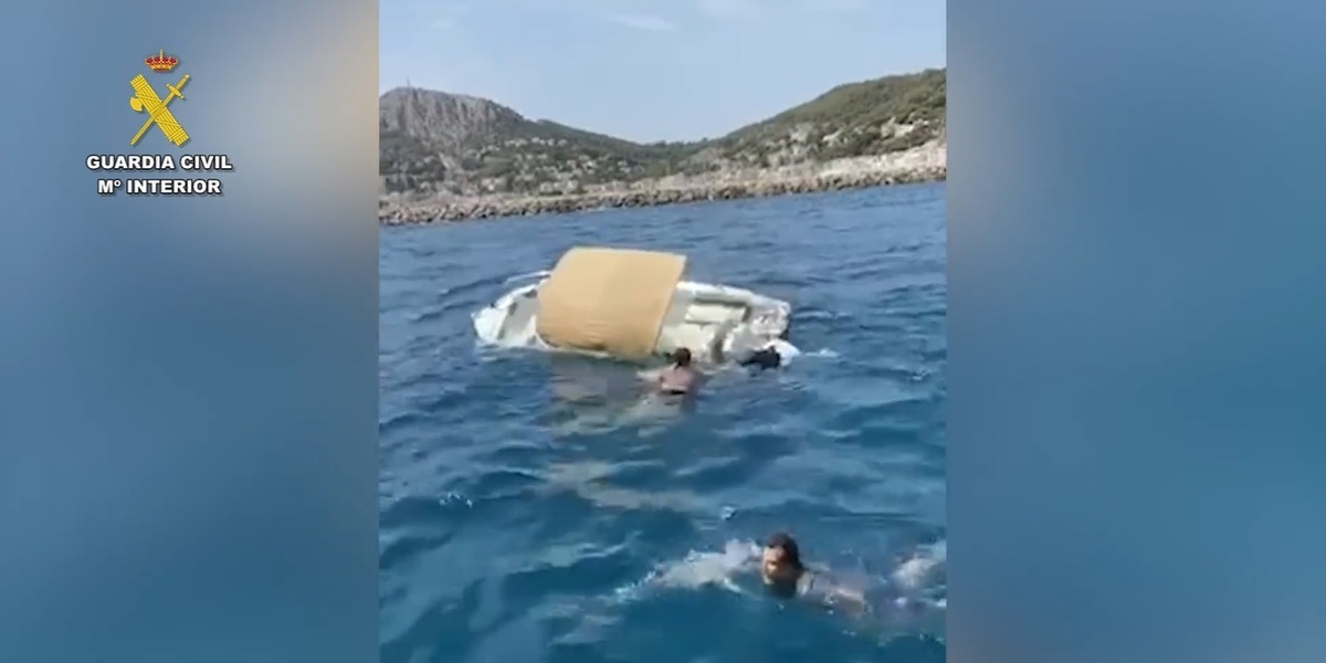 Un moment del rescat a la família de Cerdanyola a les Illes Medes. Autor: cedida,